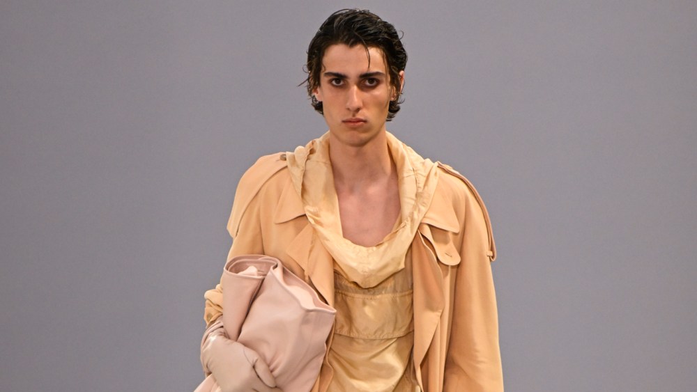 dries-van-noten-men’s-spring-2027:-dream sequence