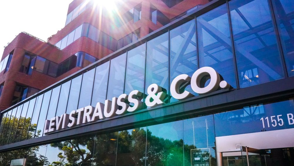 levi-strauss-cuts-300+-jobs-as-kentucky-warehouse-closure nears