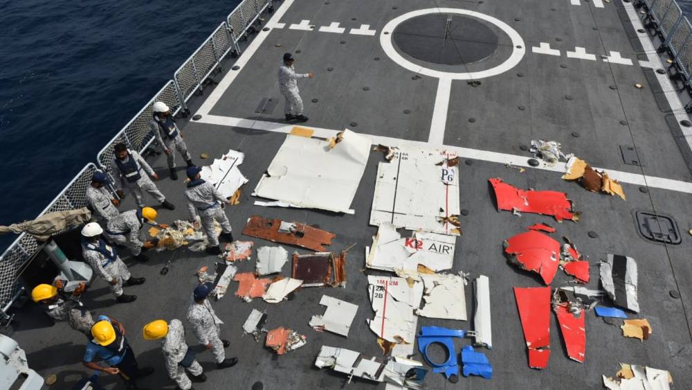 pakistan-recovers-cargo-plane-wreckage-as-search-for-missing-crew continues