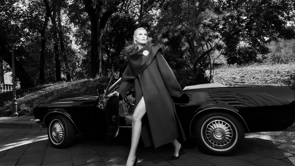 nadja-auermann-fronts-rankin-photographed-ports-1961-fall-ad campaign