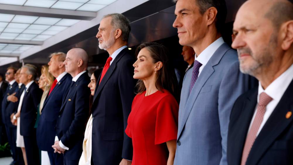 queen-letizia-matches-spain’s-jerseys-to-cheer-on-team-at-world-cup final