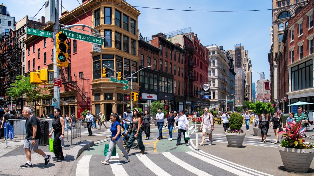 manhattan’s-teeming-union-square-rides-a-wave-of-new retail