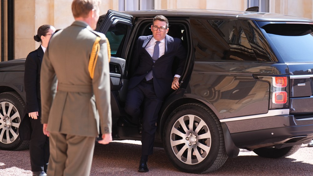 fashion-roundtable-calls-on-prime-minister-andy-burnham-to-support-uk.-textile manufacturing
