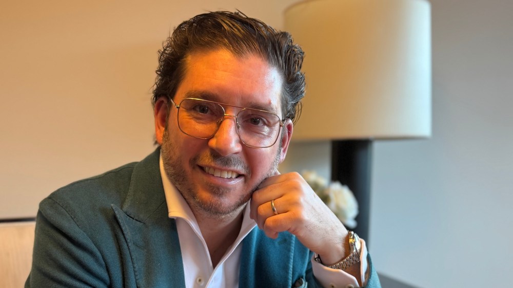 john-totolis-buys-dls-apparel group