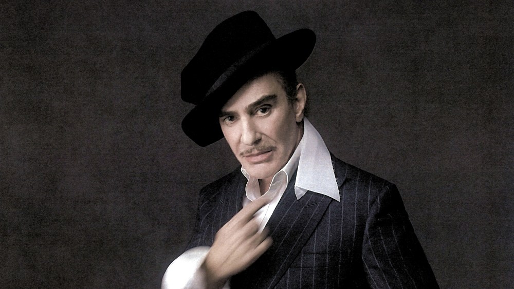 the-met’s-controversial-plans-for-a-john-galliano-show-prompts-praise-from-some-fashion insiders