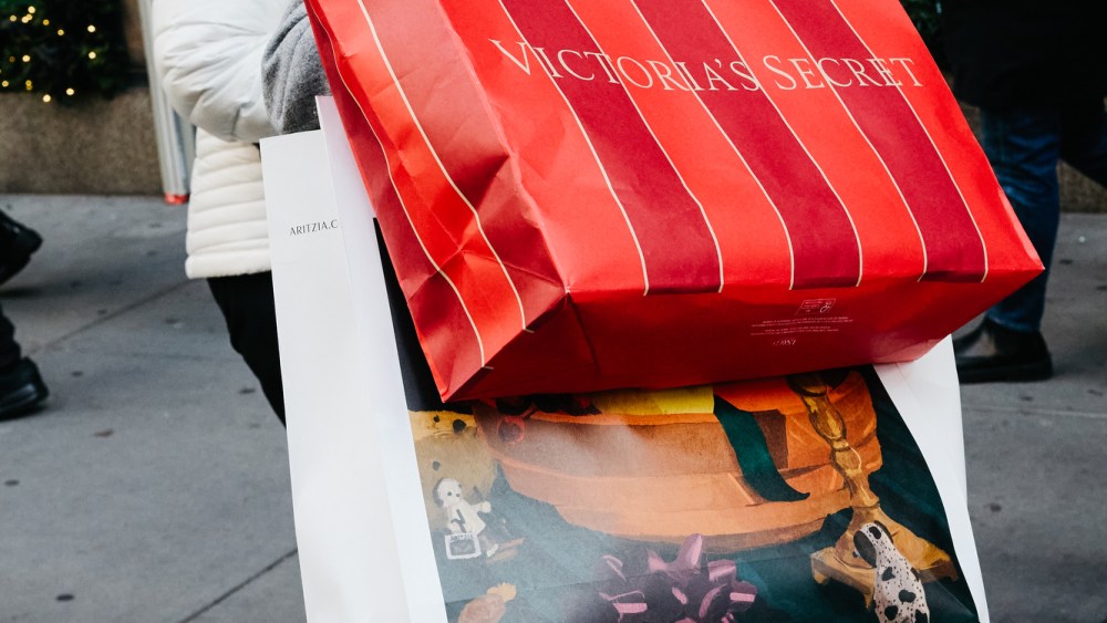 shoppers-expected-to-remain-cautious-this-holiday-shopping season