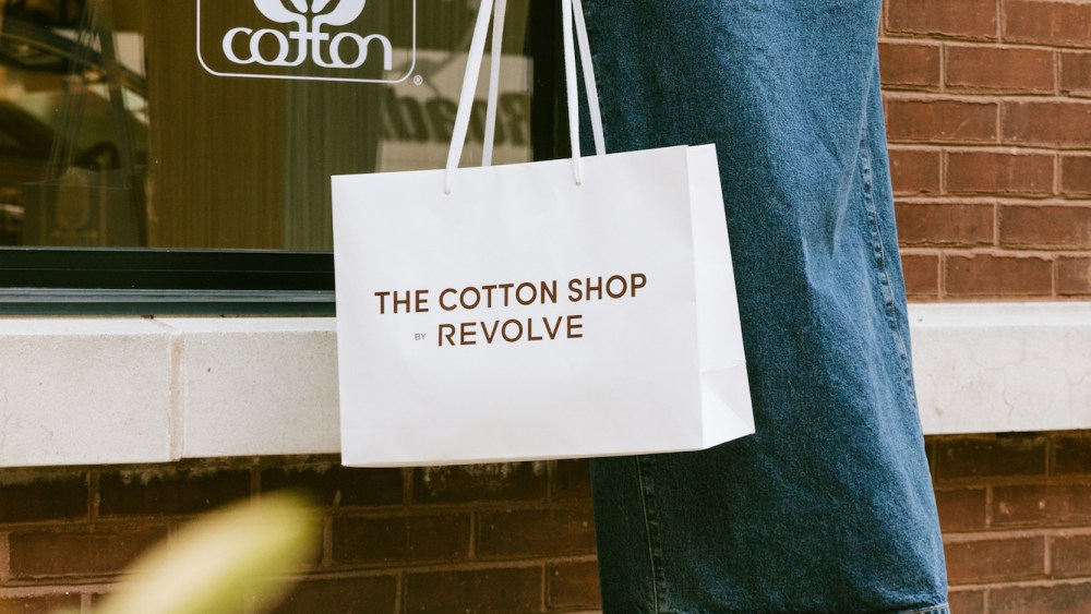 revolve-and-cotton-incorporated-bring-the-cotton-shop-to chicago