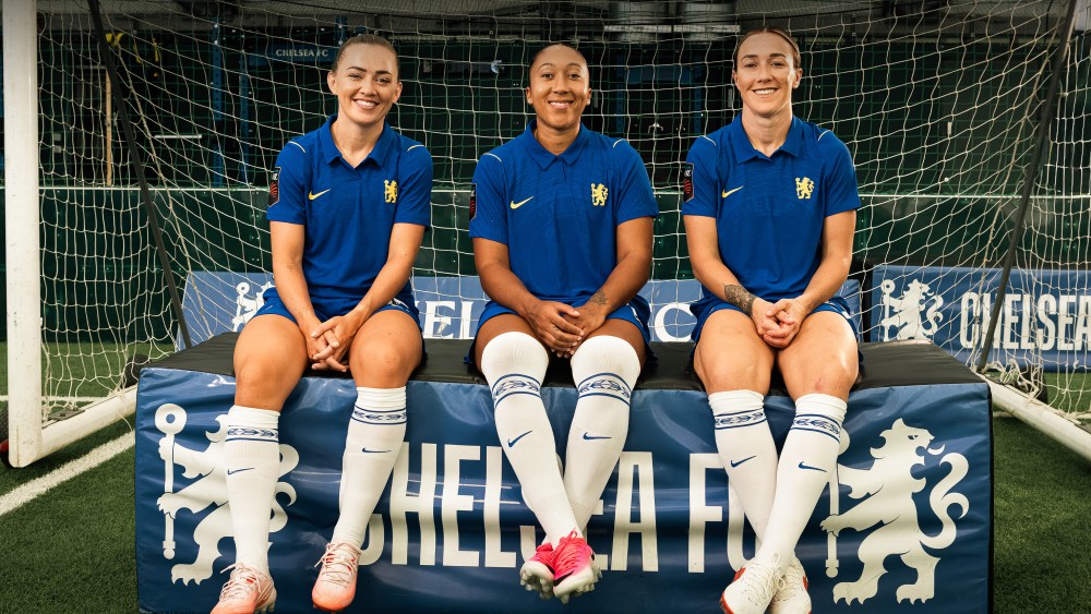 rimmel-london-signs-first-soccer-deal-with-chelsea-fc women 