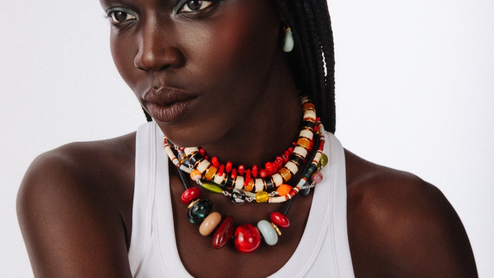 the-statement-necklace-gets personal