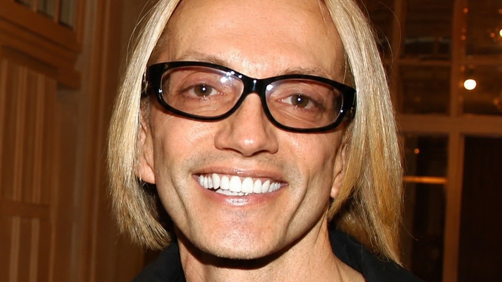 brad-johns,-influential-hair-colorist-known-for-‘chunking,’-dies-at 70