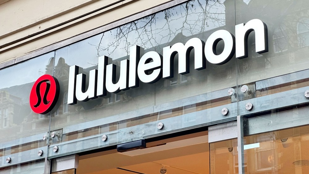 no-love-for-leggings?-lululemon-sales-drop-ahead-of-heidi-o’neill’s-arrival-as-ceo-next week