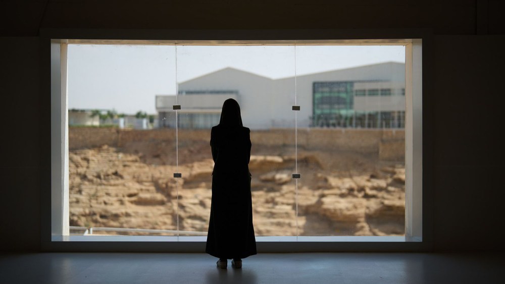 what-to-watch:-despite-conflict,-design-companies-remain-committed-to-the-middle east