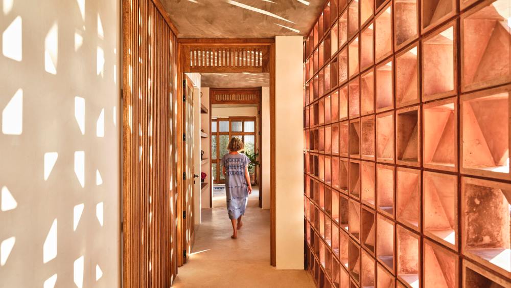 how-design-firm-meyer-davis-masters-the-art-of-making-people-feel-at home
