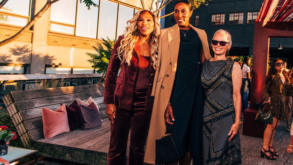 pamela-anderson,-serena-williams,-zoey-deutch-and-more-celebrate-veronica-beard-trailblazers-during nyfw