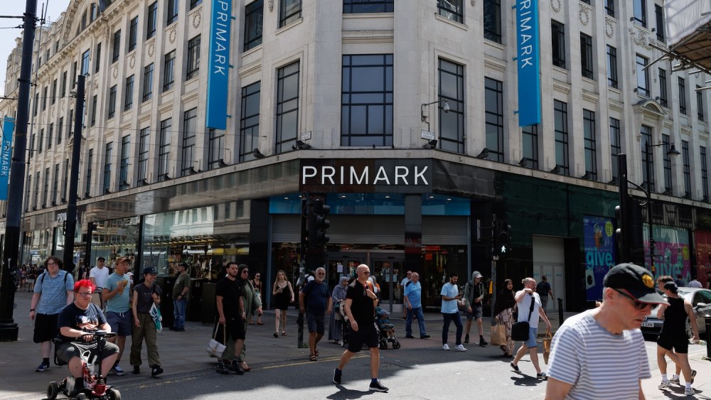 primark-embraces-home-delivery-in-uk-after-years-of-questioning-the economics