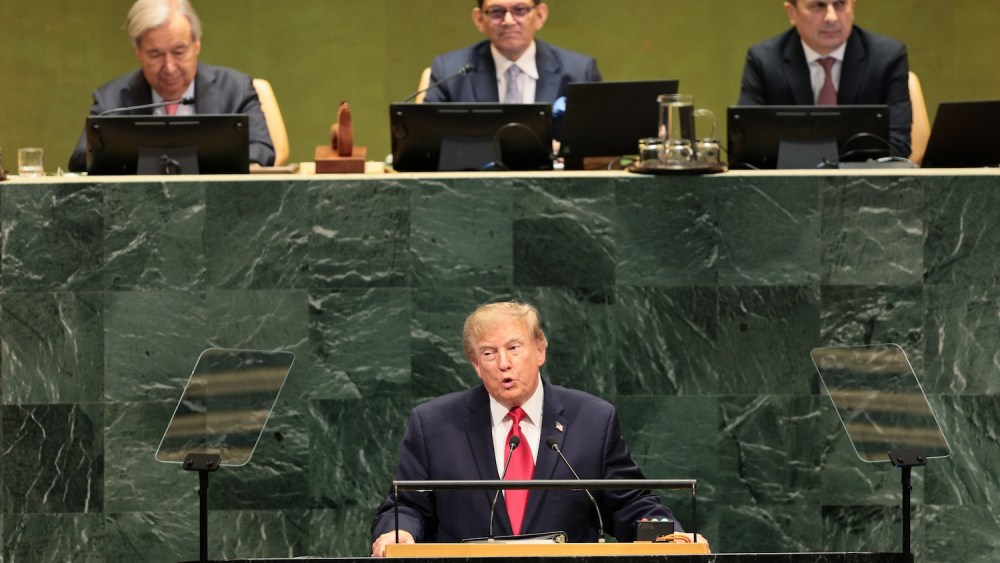 trump-turns-up-pressure-on-iran-as-hormuz-shipping-remains-in limbo