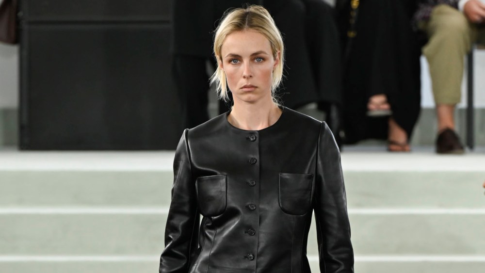 jil-sander-spring-2027:-power-dressing, unplugged