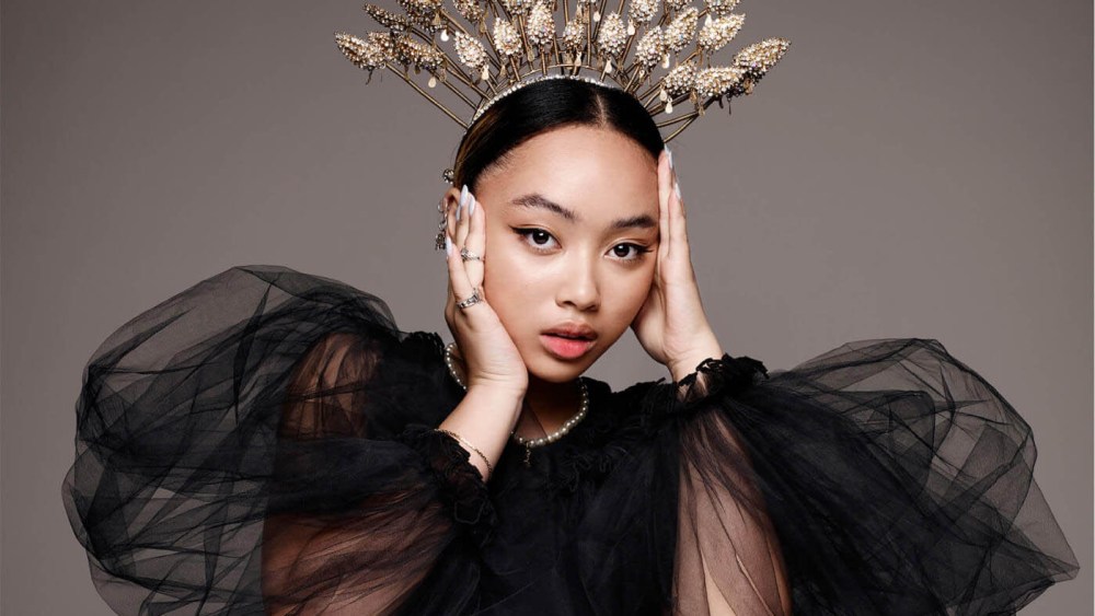 jordan-rossi’s-‘homecoming’-exhibition-explores-identity-through-art-and-celebrity portraits