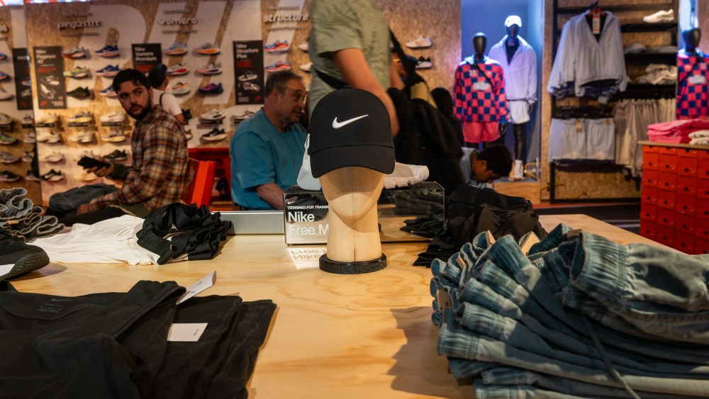 analyst-predicts-nike-stock-could-fall-to-$30-after-s&p-100 drop