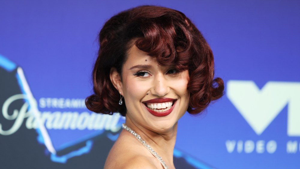 raye-brings-sheer-and-shimmer-together-on-the-2026-mtv-vmas-red carpet