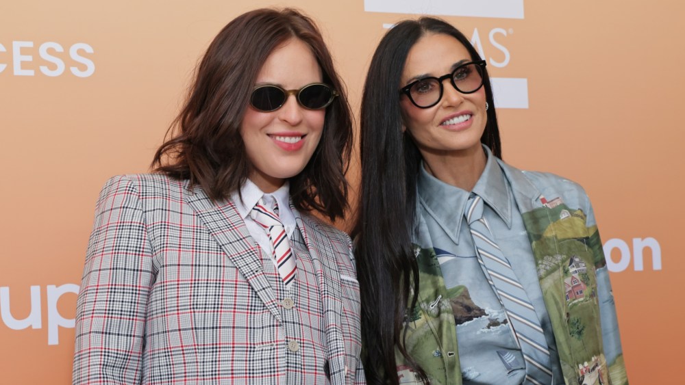 demi-moore-and-tallulah-willis-pile-on-the-patterns-in-mother-daughter-thom-browne coords