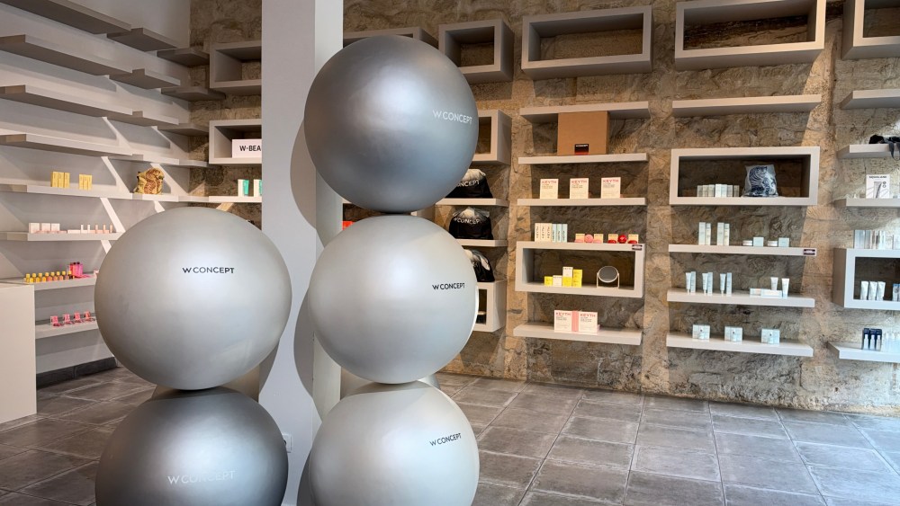 korea’s-w-concept-lands-in-paris-for-fashion-week pop-up