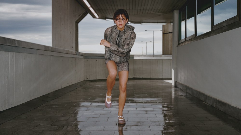 zendaya-takes-center-stage-in-latest-on campaign