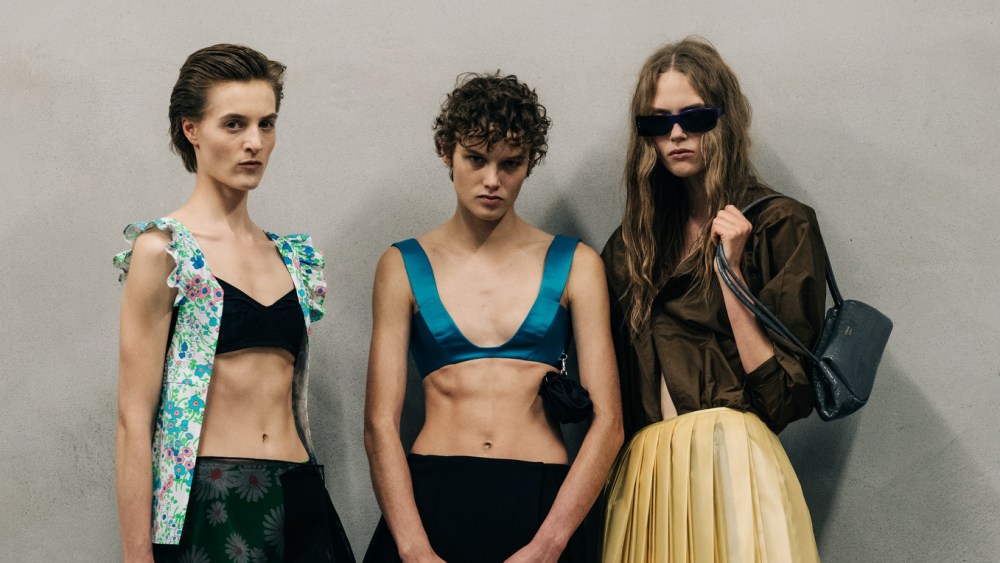 are-toned-abs-fall’s-hottest-fashion accessory?