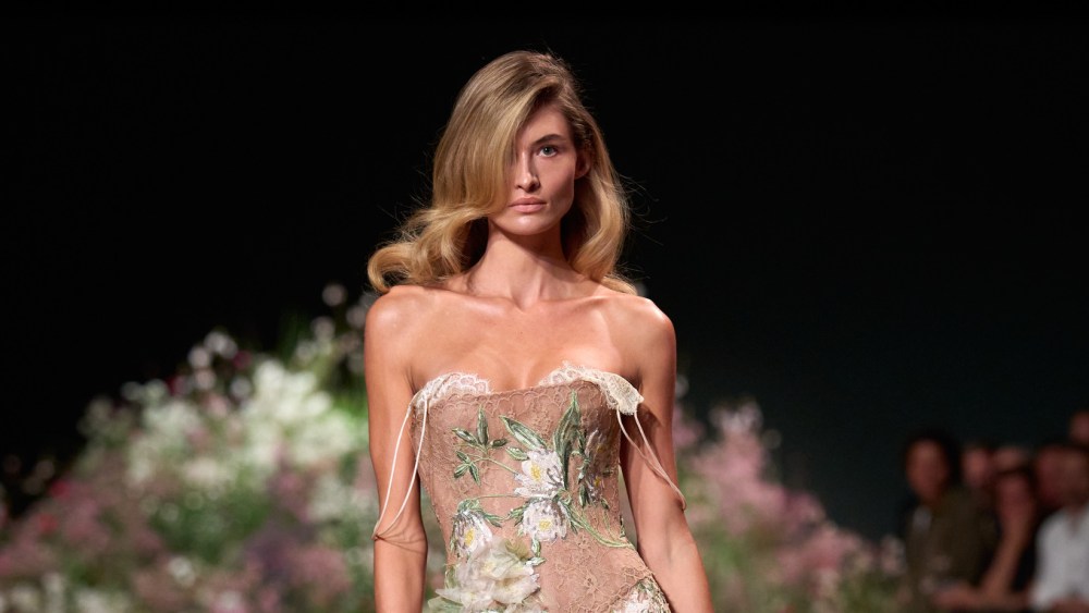 elie-saab-spring-2027:-code thread