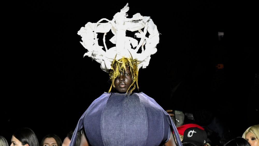 comme-des-garcons-spring-2027:-we’ll-never-be royals