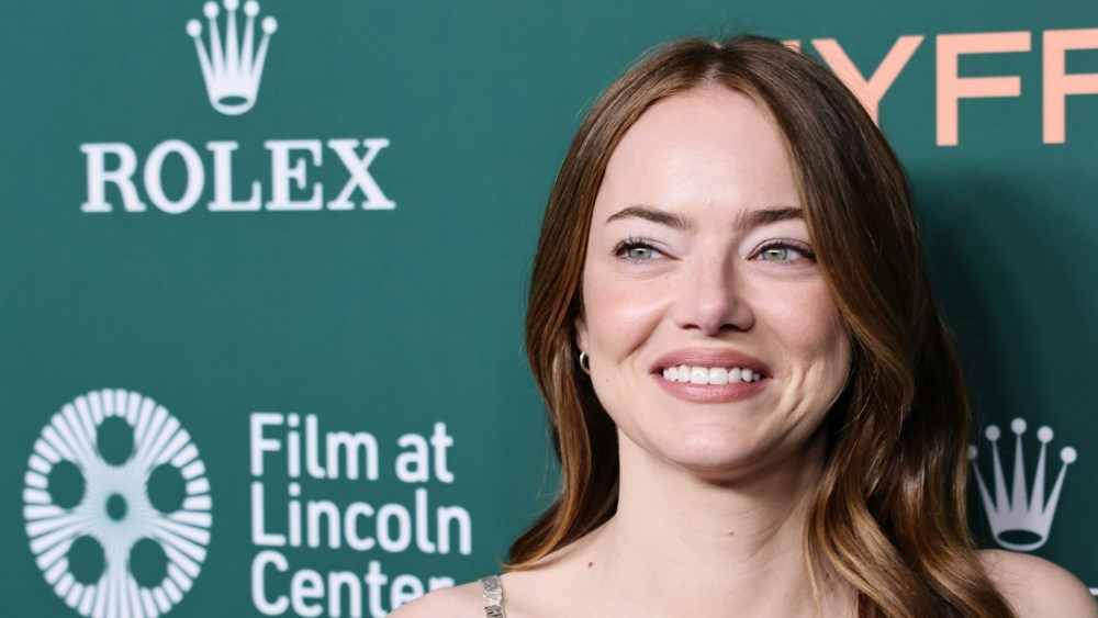 emma-stone’s-louis-vuitton-dress-went-from-the-paris-runway-to-nyff-in-one day