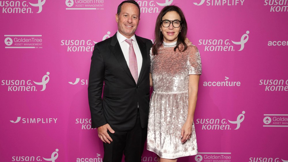 thomas-pink-steps-up-to-support-susan-g.-komen-in-breast-cancer month
