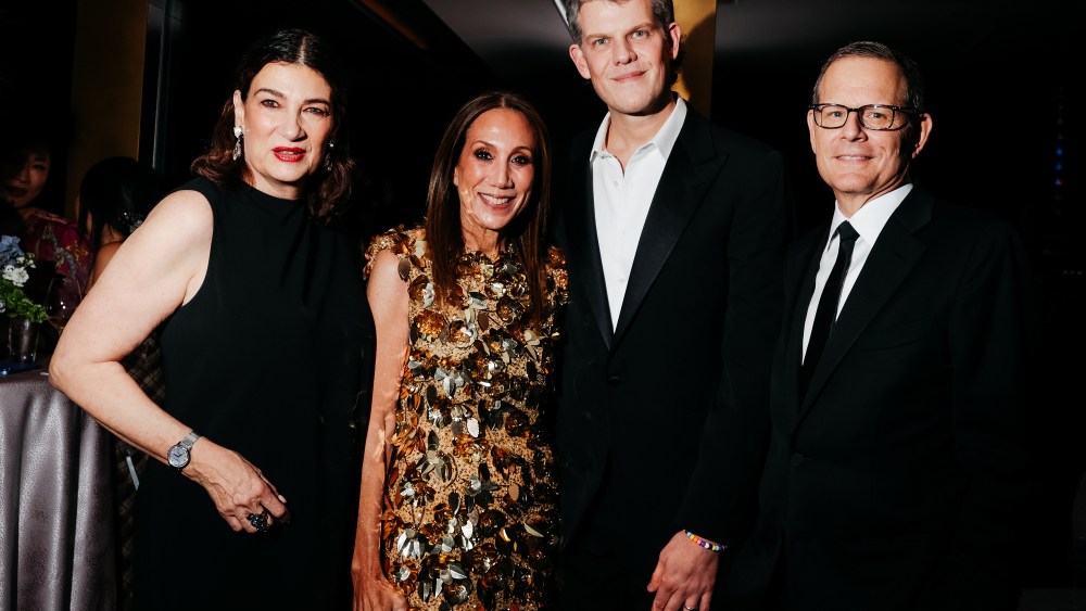 wes-gordon,-jane-hertzmark-hudis-and-roksanda-among-those-honored-at-fashion-group-international’s-night-of stars