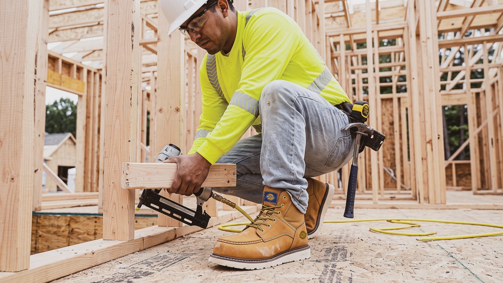 3-reasons-the-work-boot-market-has-been-supercharged-in 2026