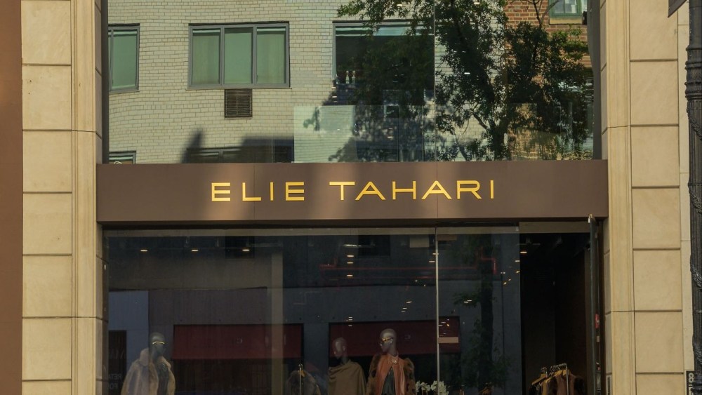 elie-tahari-opens-limited-time-installation-at-803-madison avenue